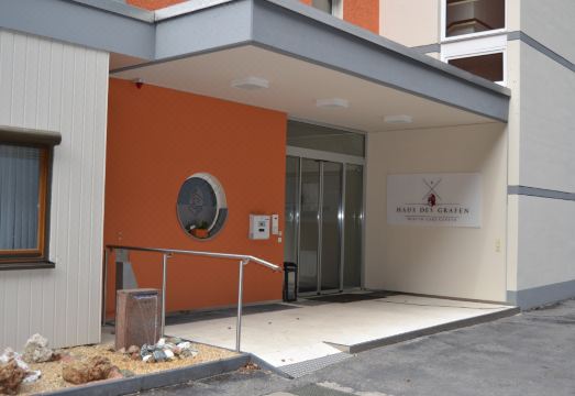 Haus Des Grafen Over view