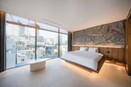 Daegu Dongseongro Hotel AU (AU)