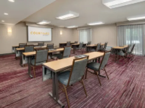 Courtyard Birmingham Homewood Hotels in Homewood