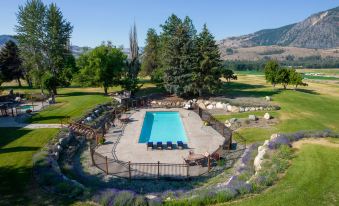 Casia Lodge and Ranch
