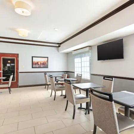 Best Western Carthage Inn  Suites Отели в г. Панола