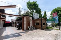 RedDoorz near Universitas Simalungun Pematangsiantar Hotel dekat Universitas Simalungun / USI