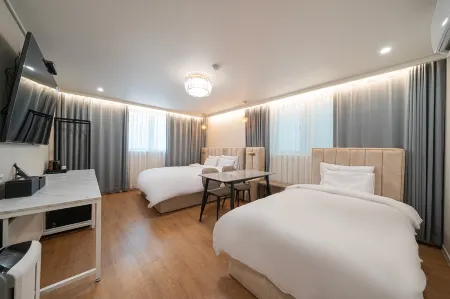 Daejeon Comma Hotel Отели рядом с достопримечательностью «Daejeon O-World»