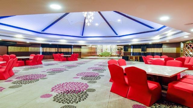 1. 데브라스 바이 ..