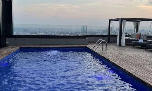 Cika Golden Hotel and Suites
