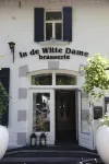In de Witte Dame Hotel Bar Kitchen Apartments Hotels in Arcen