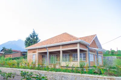 Future4Kids Kinigi Guesthouse  호텔