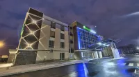 Holiday Inn Express & Suites Vaudreuil - Dorion Hotels in Salaberry-de-Valleyfield