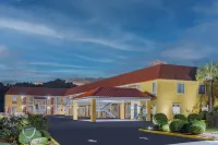Days Inn by Wyndham Barnwell