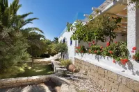 Poseidon Blue Gastronomy Hotel - 2-Star