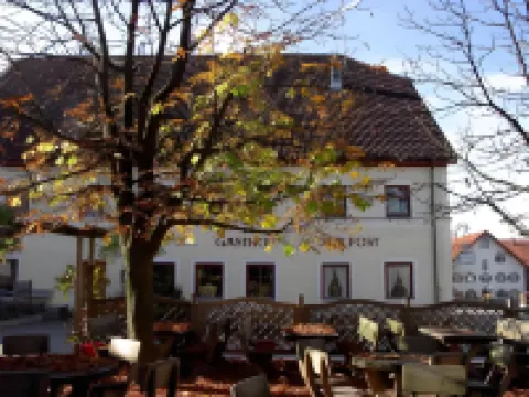 Gasthof zur Post Hotels in Raisting