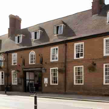 Saracens Head Hotel by Greene King Inns Hotel Exterior