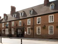 Saracens Head Hotel by Greene King Inns Hotels in Towcester