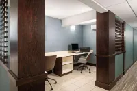 Super 8 by Wyndham Conrad - Bintang 2