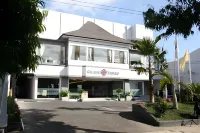 Tjokro Hotel Klaten Hotels in Central Klaten
