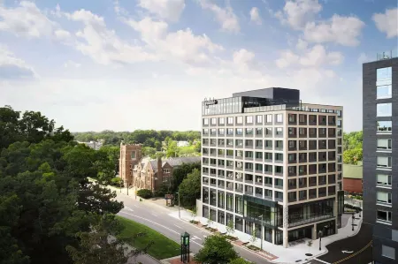Graduate by Hilton East Lansing Отели рядом с достопримечательностью «Eli and Edythe Broad Art Museum»