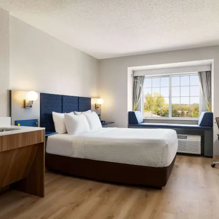 Microtel Inn & Suites by Wyndham New Ulm