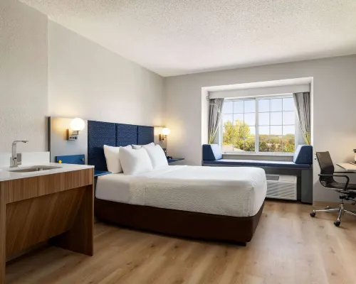 Microtel Inn & Suites by Wyndham New Ulm Hotels in Brown County