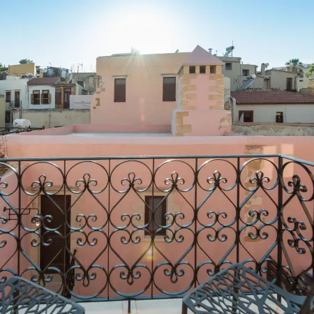 Serenissima Boutique Hotel