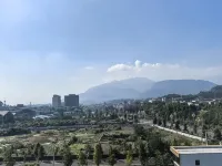 Guanshan Yaju Emei High-Speed Railway Station Apartment (Wanfo Street No. 3 Branch)