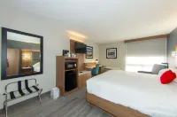 Red Lion Hotel & Conference Center Cheyenne Hotels in Cheyenne