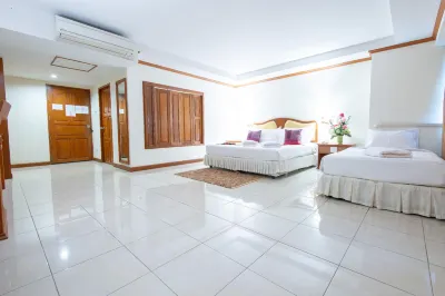 Kresident Hotel Hotels near Naresuan University