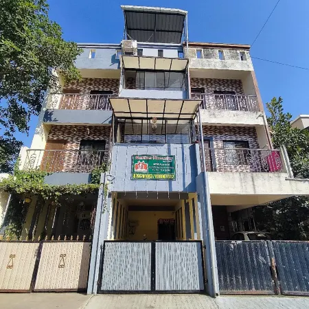 Ambience Homestay (Private Rooms)
