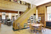 Super 8 by Wyndham Laurel Hotels in Laurel