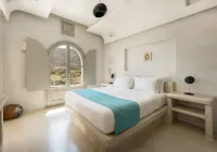 Danae Suites Santorini