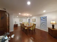 Your Spacious Private Getaway with Pool , 5 bedrooms, sleeps up to 12 guests