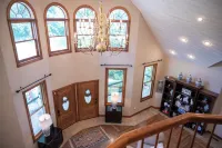 “Whole Home Near Roanoke • Ideal 10+ Night Stay - VT, Hollins Liberty Graduation