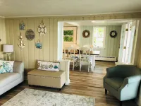 Seneca Sunrise Cottage - Lakefront Home on the Finger Lakes Wine Trail!