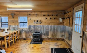 1-bedroom cabin in Redfield