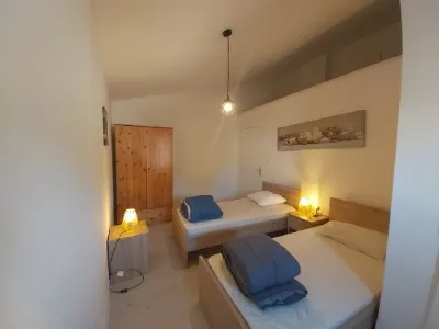 St. Gallen Denis, au calme, 3 bedrooms, with large garden, 50 mètres from the océan. Hotel in zona Île d'Oléron