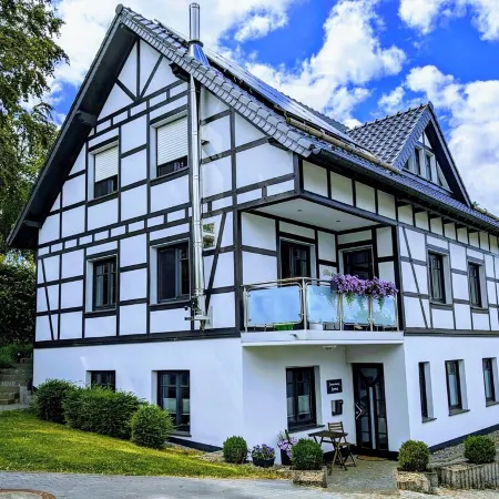 Ferienwohnung Hermes - Eicherscheid Отели в г. Зиммерат