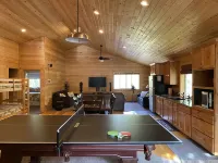 Treetop Loft - Make your stay part of the adventure! Các khách sạn gần Upper Mesa Falls