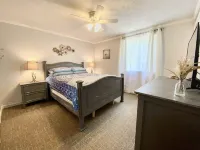 5 minutes to shopping mall restaurants and highway Hotels near Beaver Ruin Place Shopping Center