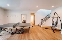 LAKE FRONT - New Build, No Steps to Lake, Quiet Cove, Big Creek -Seasonal Water