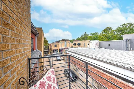 The Alma Mater on Dickson + 2 Parking Spots