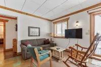 Comfy Country Condo - East