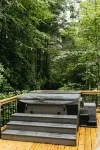 "Home Sweet Dome" MODERN TREEHOUSE STAY w/ Hot Tub