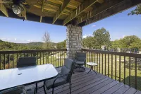 NO STAIRS•Next to SDC & Table Rock Lake•King Master• 2beds 2baths•20ft Patio