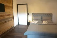 Kernsanierte Hochwertige Ferienwohnung mit Privatsauna in der Nähe von Passau Hotels in Hauzenberg