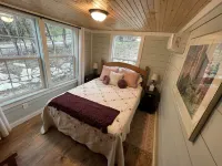Cozy Country Cottage; Family RetreatJust minutes from Circle T ハミルトンのホテル