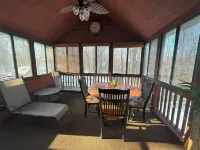 Apple Canyon Lake, Game Room, Hot Tub 톰슨 타운쉽 호텔