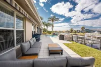 Summer Waterfront Escape: Pool, Fishing Dock & Grill