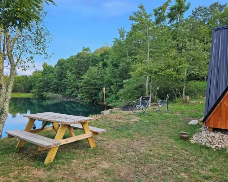Waterfront Glamping Cabin On Private Blue Water Mountain Top Lake Hotels in Union
