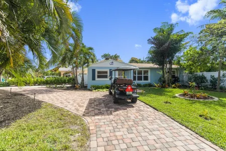 Have fun with the whole family at this beautiful Florida home. Отели в г. Бойнтон Бич