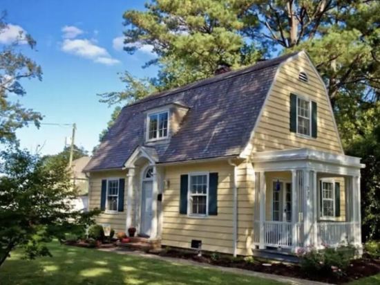 Historic Gem in the Heart of Hilton Village on the James River