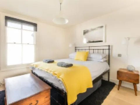 Cosy Fisherman’s Cottage, minutes from High Street, Harbour & Beach